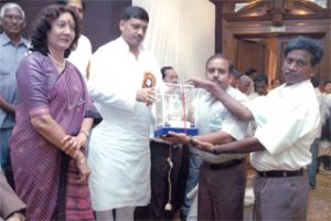 Mundiyampakkam Unit Best Sugar factory performance Award